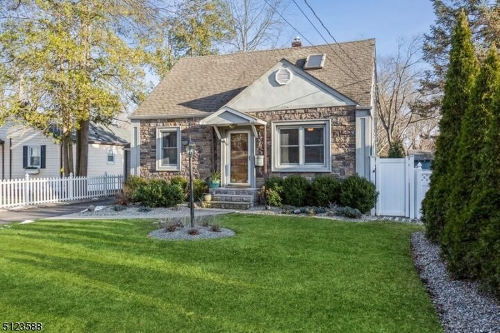 Property Photo:  2436 Mountain Ave  NJ 07076 