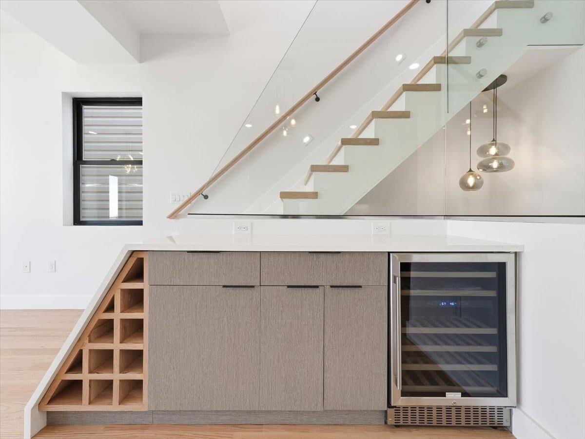 Property Photo: 81 Lexington Ave 2 NJ 07304