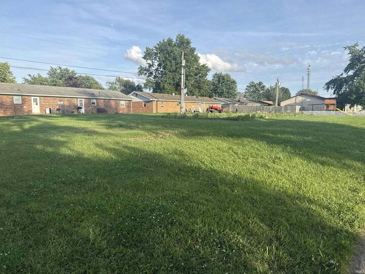 Property Photo: 1828 Westwood Drive IN 47620