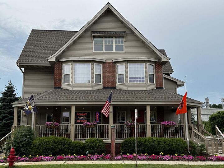 Property Photo: 4629 N Port Washington Rd N WI 53212