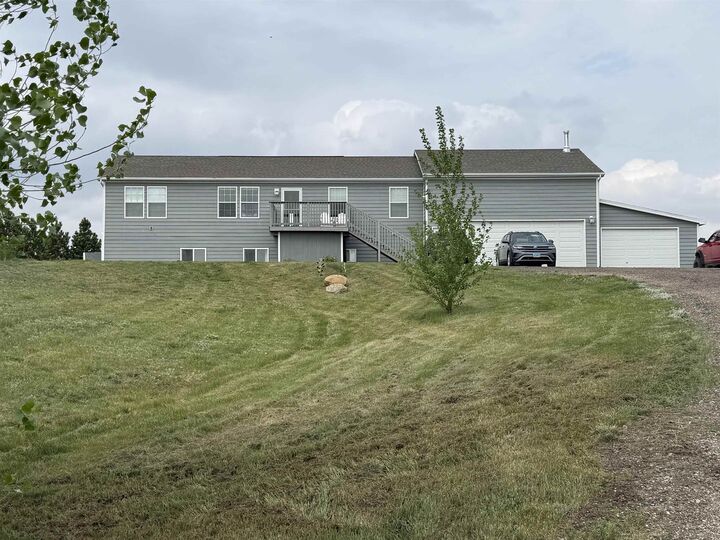 Property Photo:  8651 SE 111th Street  ND 58701 