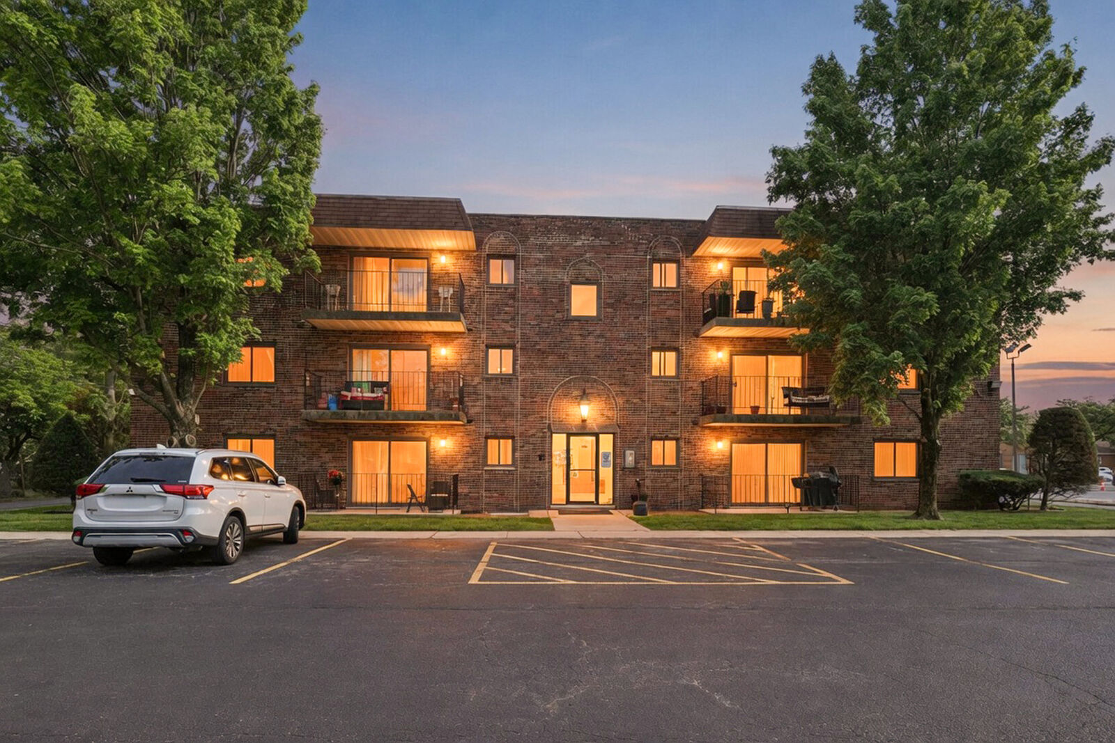 Property Photo: 1940 183rd Street 2C IL 60430