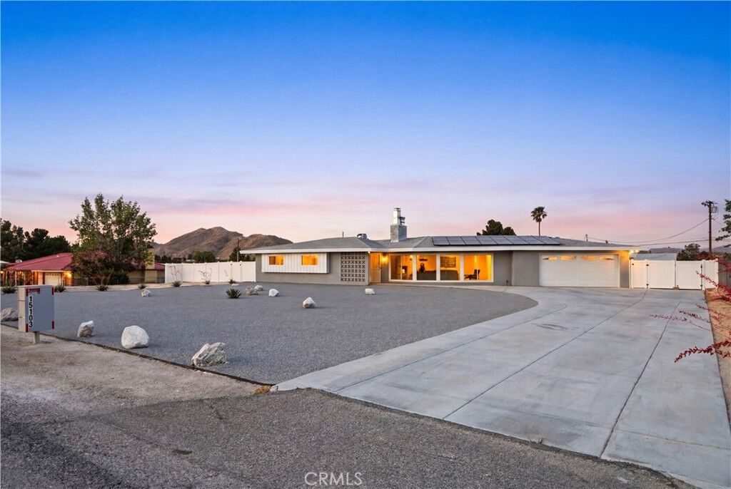 Property Photo:  15103 Kinai Road  CA 92307 
