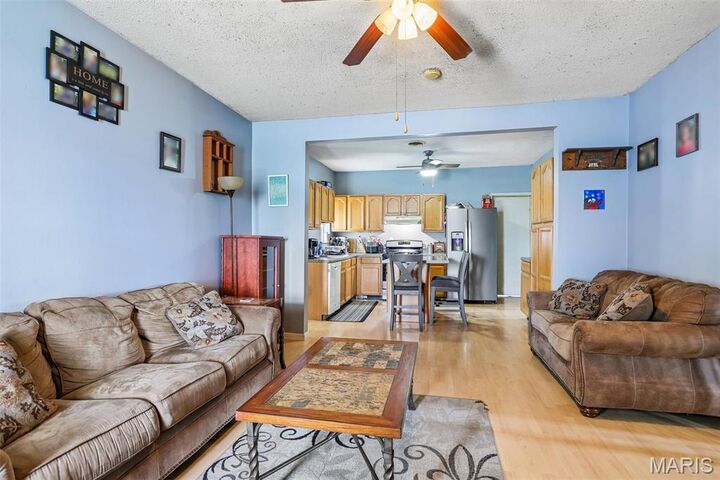 Property Photo:  226 E Sargent Street  IL 62056 