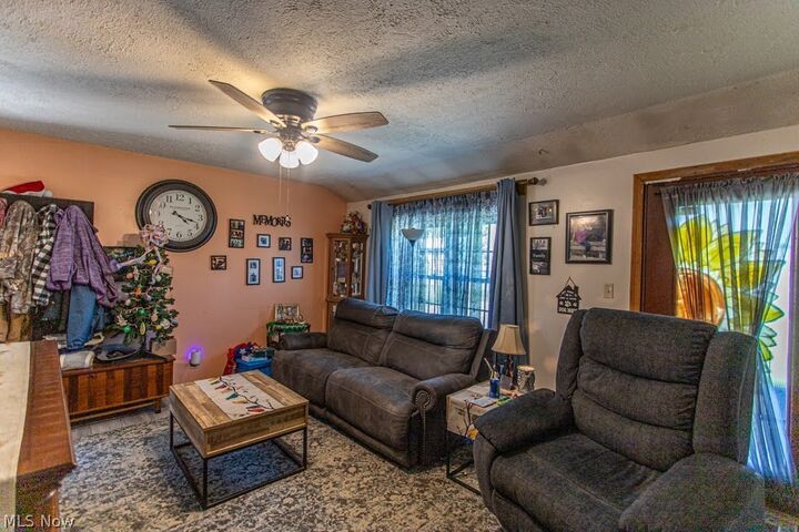 Property Photo:  612 High Avenue  OH 44446 