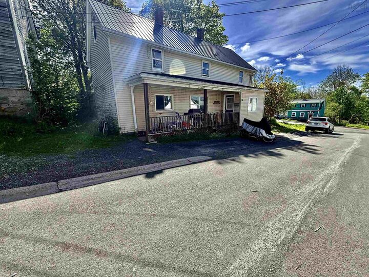 Property Photo:  10 Victoria Street  NS B0K 1H0 