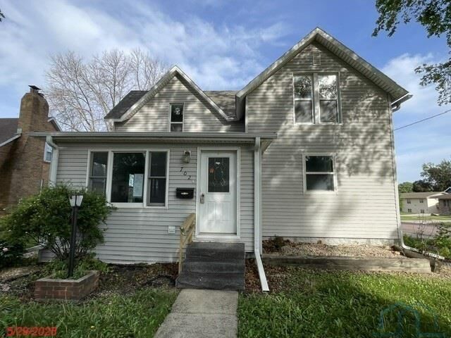 Property Photo:  702 4th Ave  IA 51201 