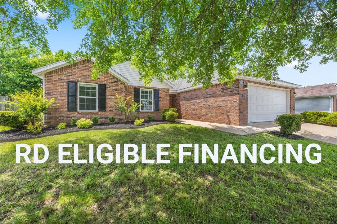 Property Photo:  599 Richland Creek Avenue  AR 72727 