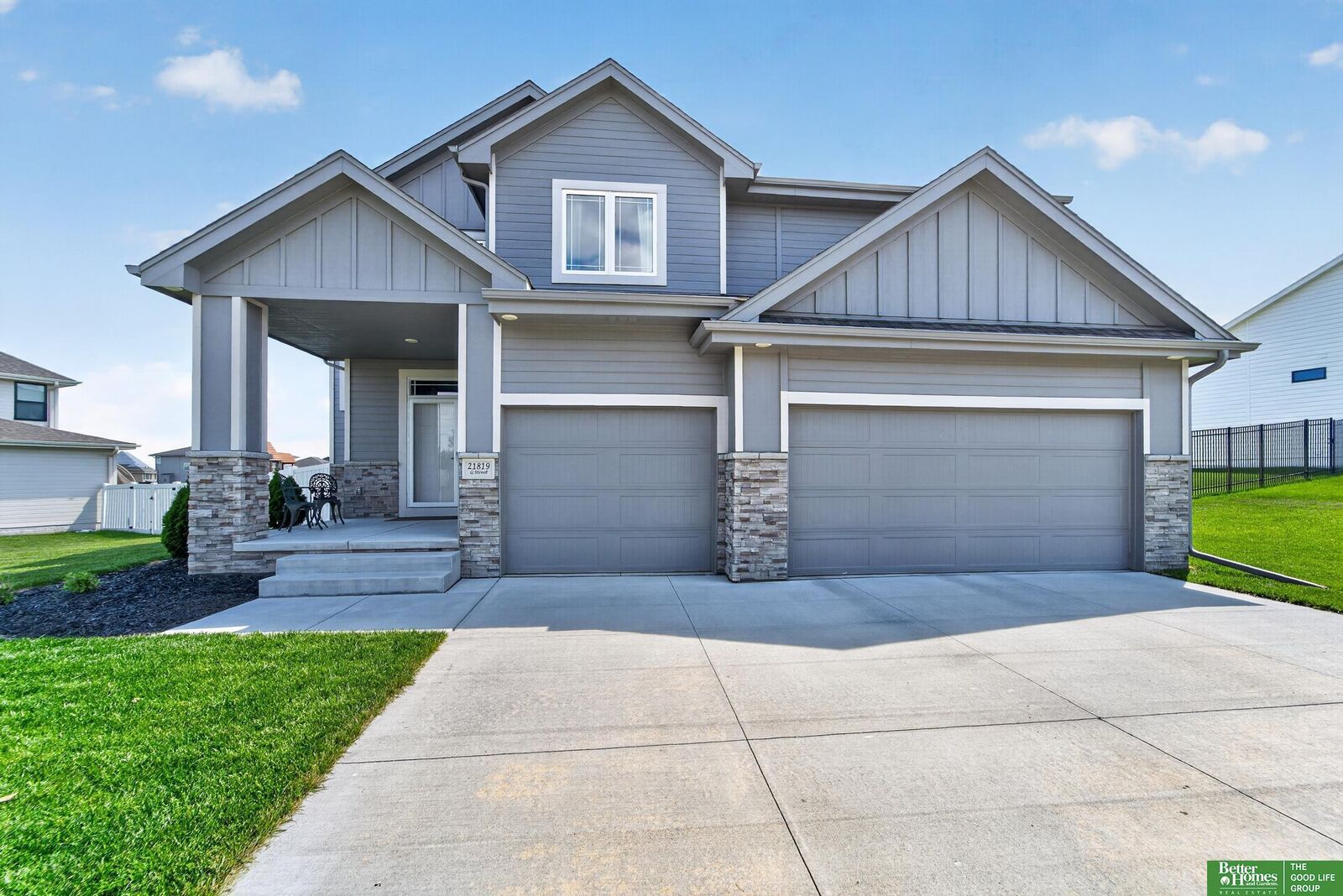 Property Photo:  21819 G Street  NE 68022 