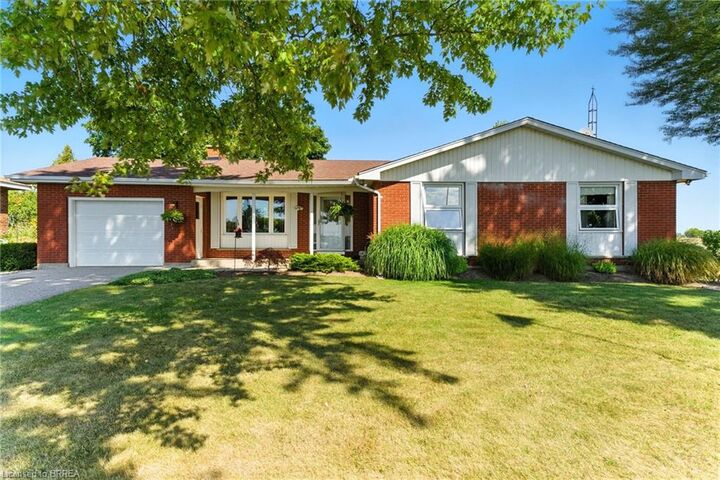 207 Robinson Road — photo 1