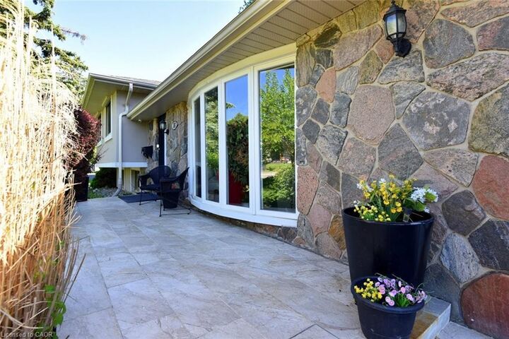 Property Photo: 18 Dennis Avenue ON L9H 7G2