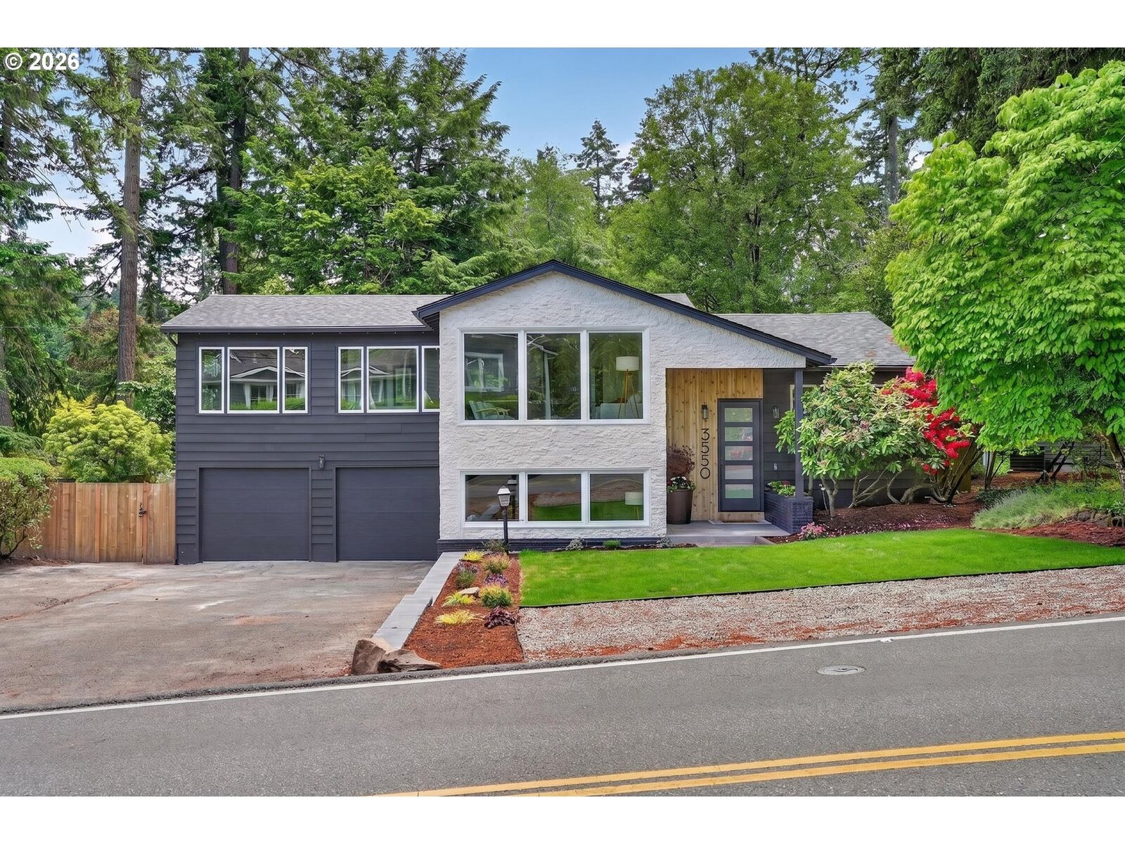 Property Photo:  3550 Southshore Blvd  OR 97034 