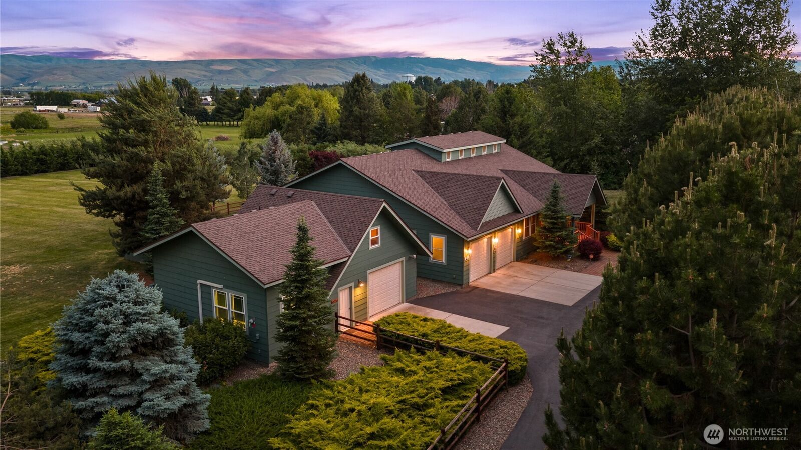 Property Photo: 201 Lyle Creek Lane WA 98926