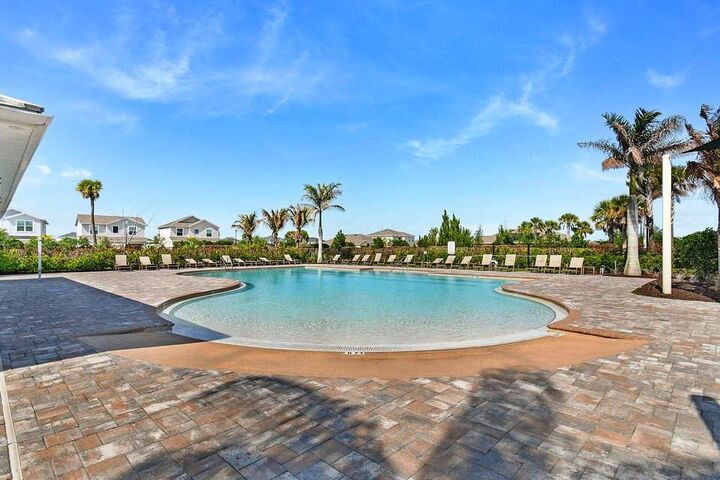 Property Photo: 10519 SW Vasari Way FL 34987