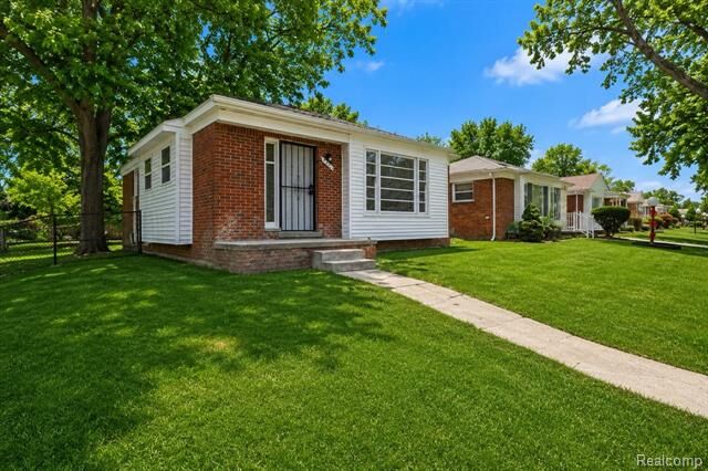 Property Photo:  20201 Grandville Avenue  MI 48219 