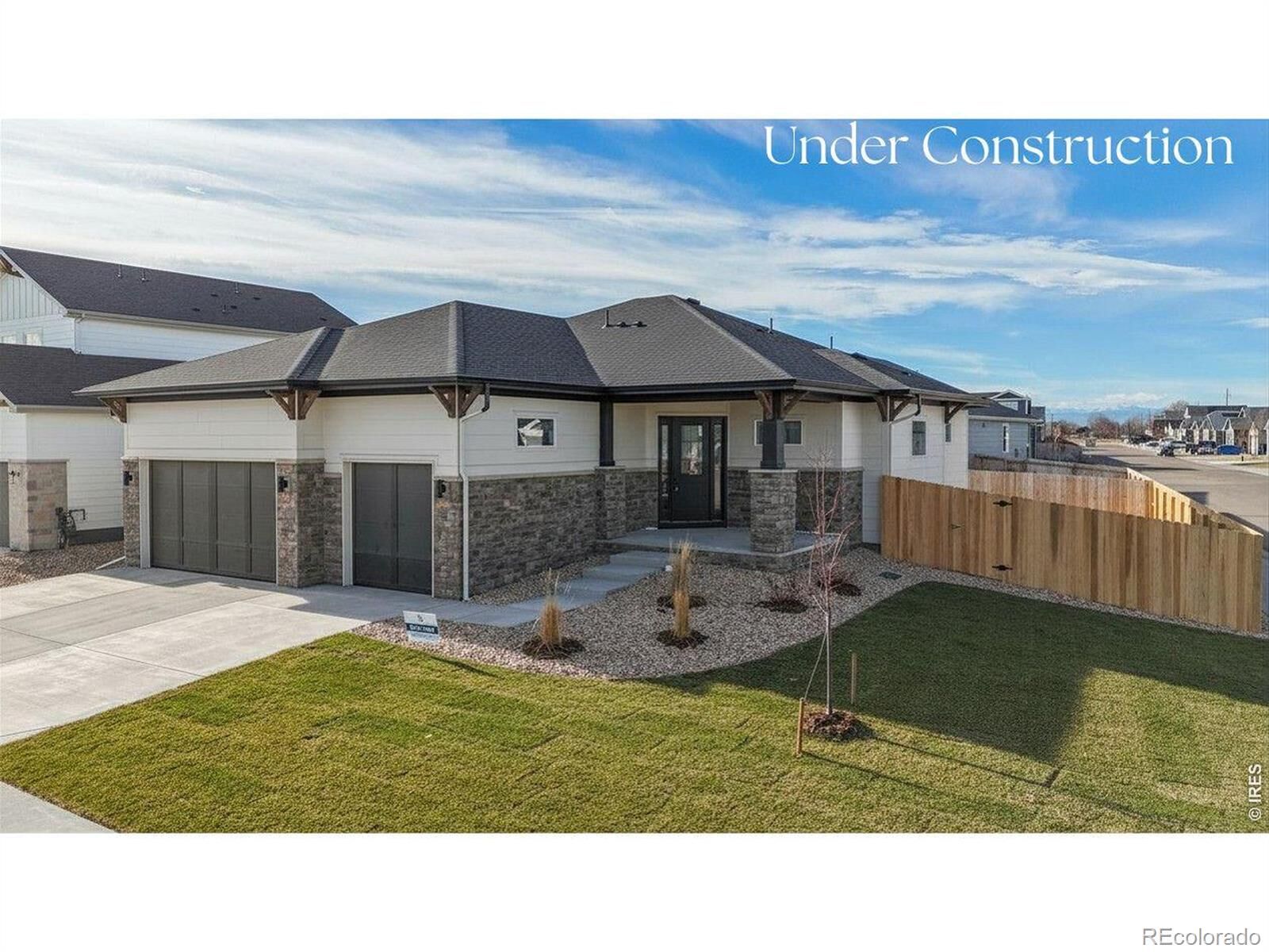 Property Photo:  864 Doubleleaf Drive  CO 80550 