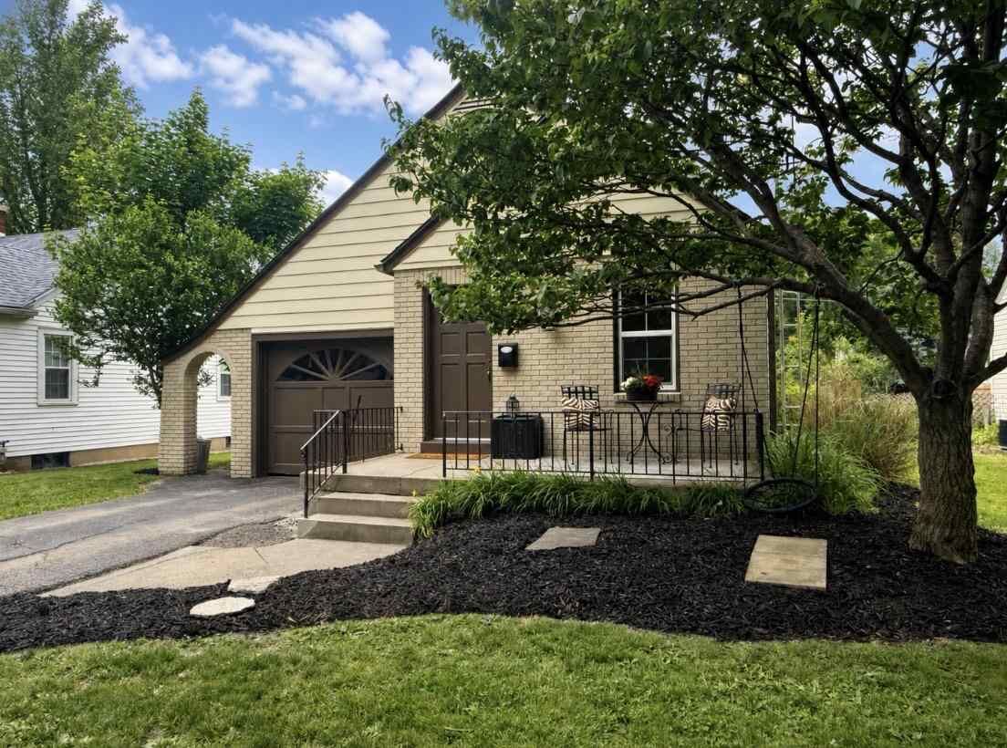 Property Photo:  218 NW 10th Street  IN 47374 