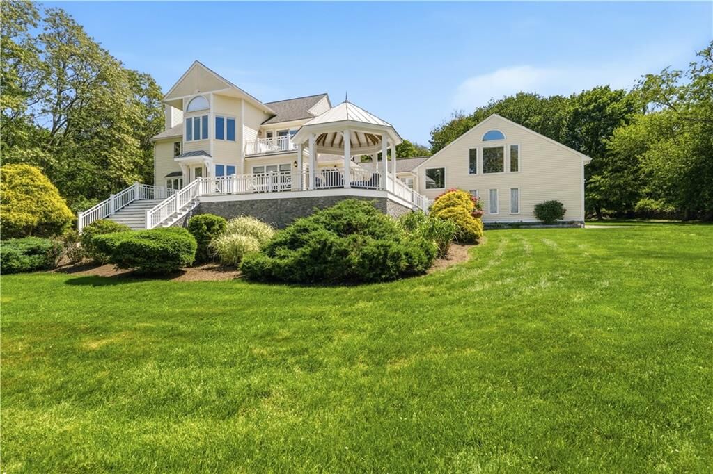 Property Photo:  38 Gondola Avenue  RI 02835 