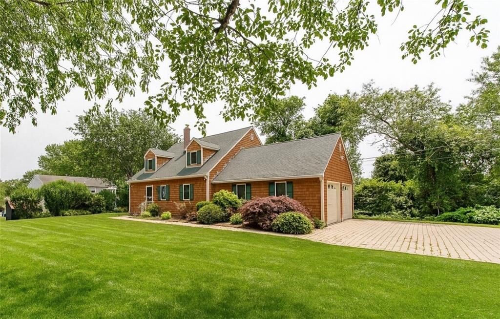Property Photo:  10 Cross Road  RI 02882 