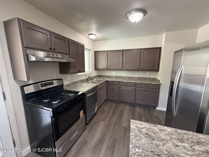 Property Photo:  3806 Sierra Vista Drive  NM 87402 