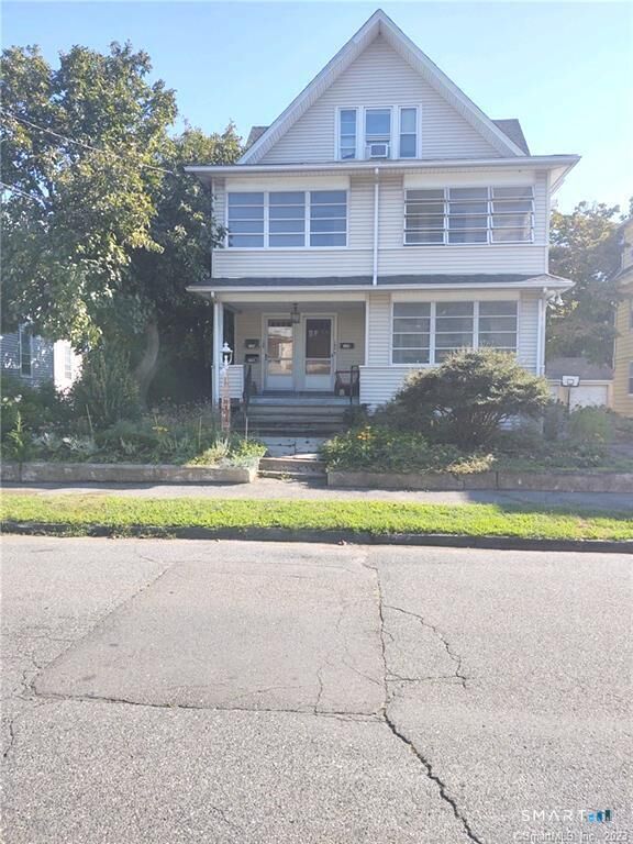 Property Photo: 158 Scofield Avenue 3rd Floor CT 06605