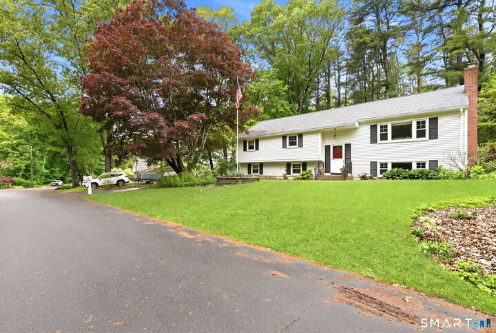Property Photo:  44 Old Colony Road  CT 06359 