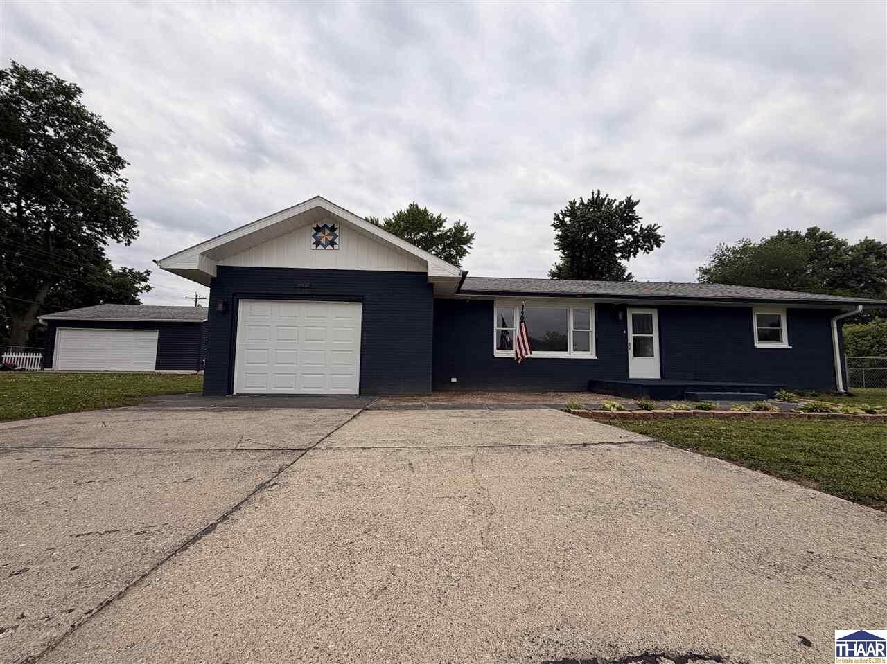 Property Photo: 729 Monroe Street IN 47862