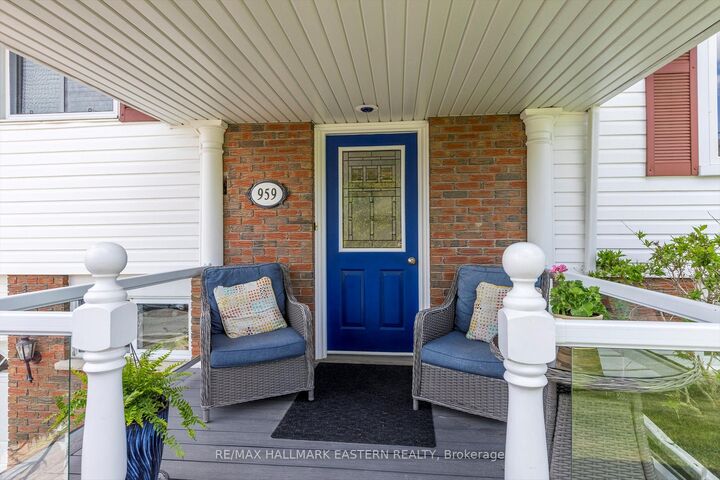 Property Photo: 959 Golfview Road ON K9J 7W2