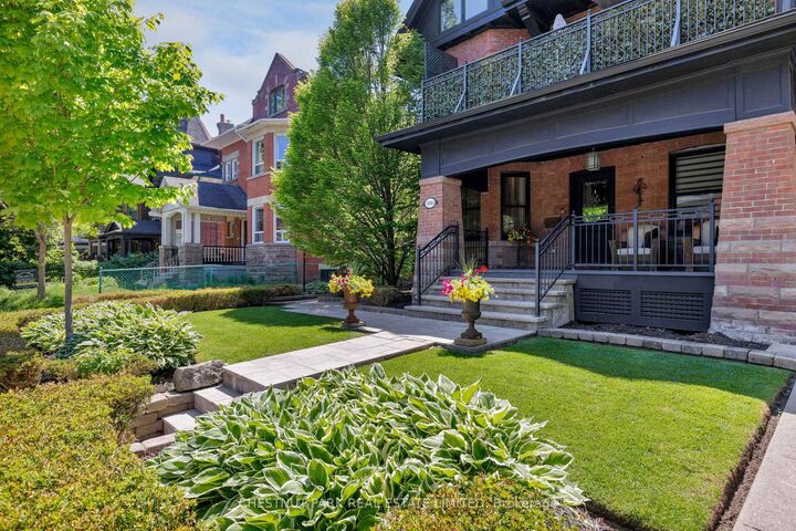 Property Photo: 386 Palmerston Boulevard ON M6G 2N6