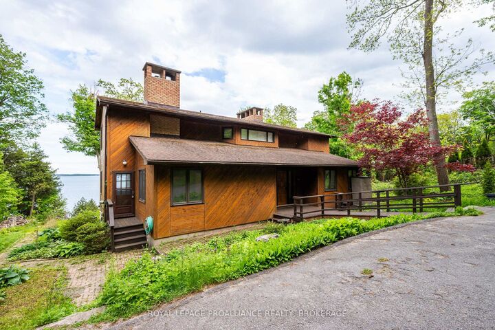 Property Photo: 20 Riverside Drive ON K7L 4V1