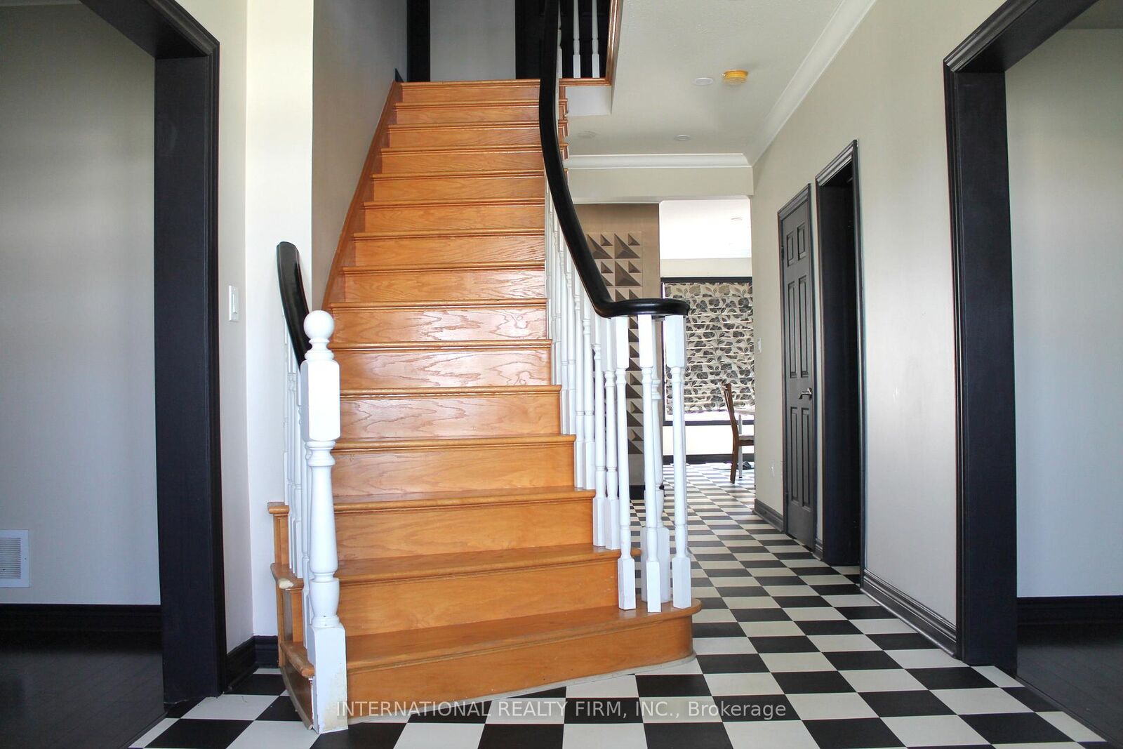 Property Photo: 412 Wright Crescent ON L0S 1J0