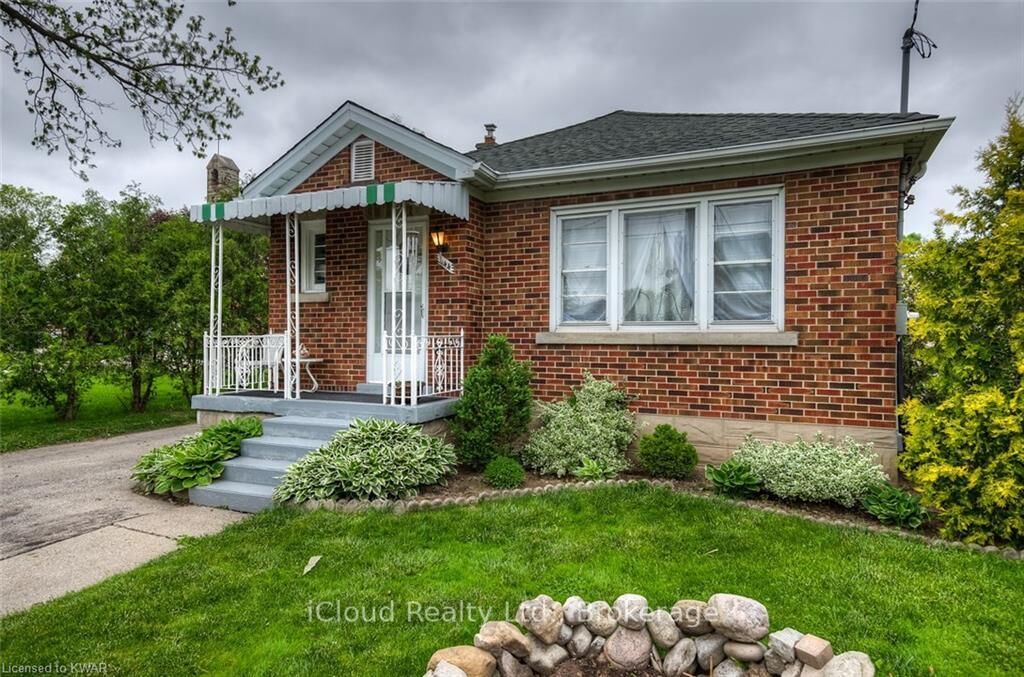 Property Photo: 444 Stirling Avenue S ON N2M 3J1