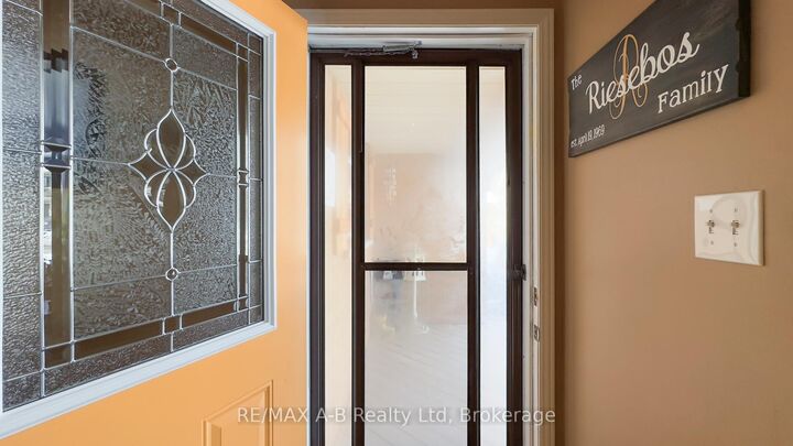 Property Photo: 101 Middleton Street ON N0M 2M0