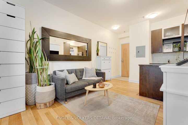 Property Photo: 360 Cumberland Street 104 ON K1N 0B1