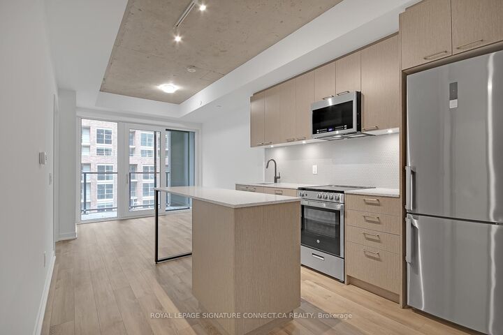 1808 St Clair Avenue 410 — photo 1