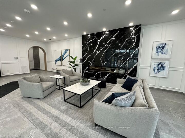 Property Photo:  71 Wyndham Street S 907  ON N1E 5R3 