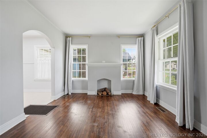 Property Photo:  1008 N Cleveland Avenue  OK 74063 