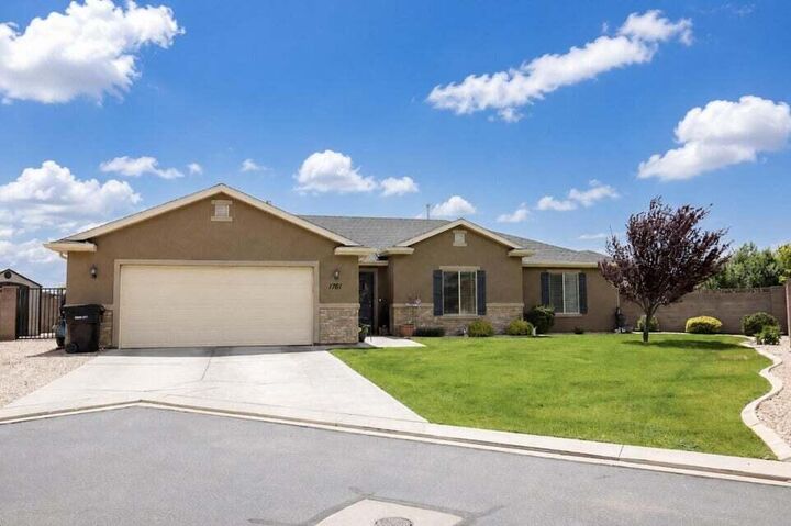 Property Photo:  1761 Willow Ln  UT 84720 