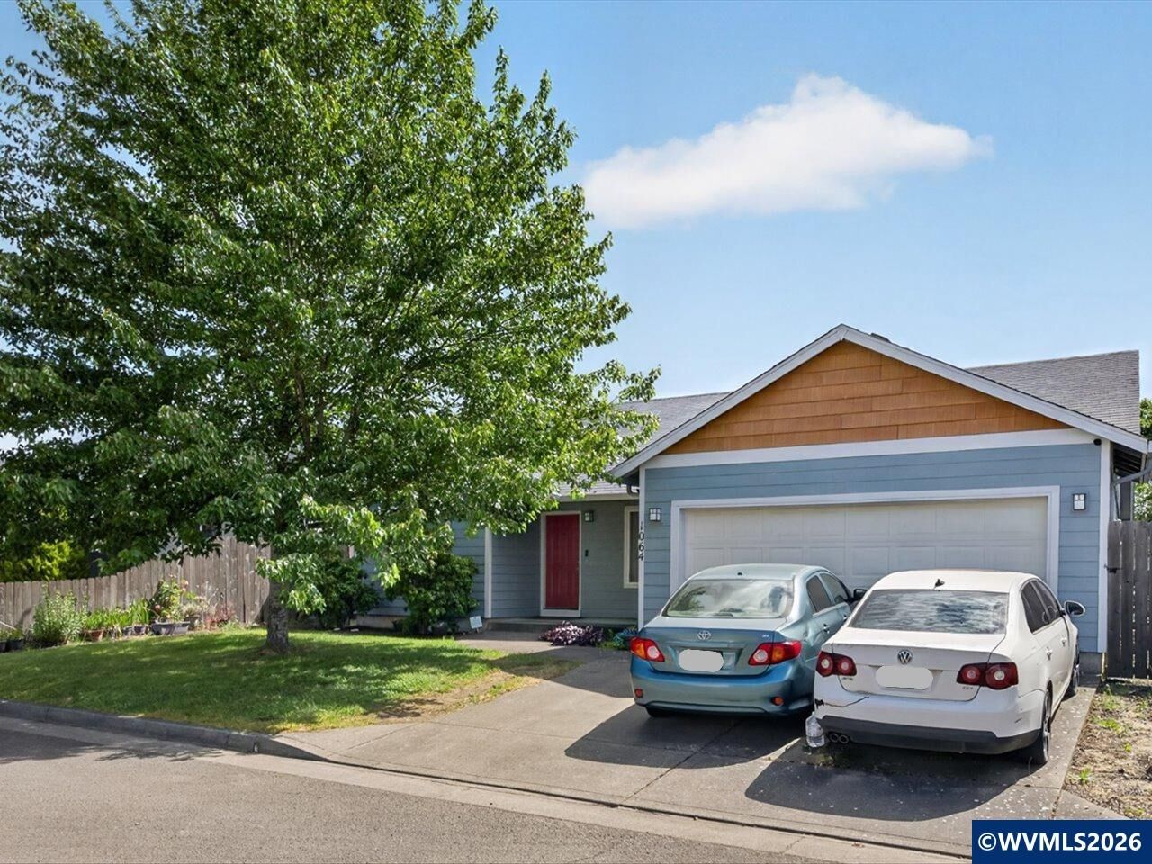 Property Photo:  1064 Turtledove Lp  OR 97355 