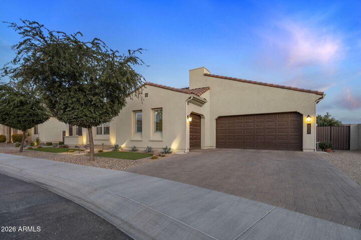 Property Photo:  1823 E Watford Court  AZ 85298 