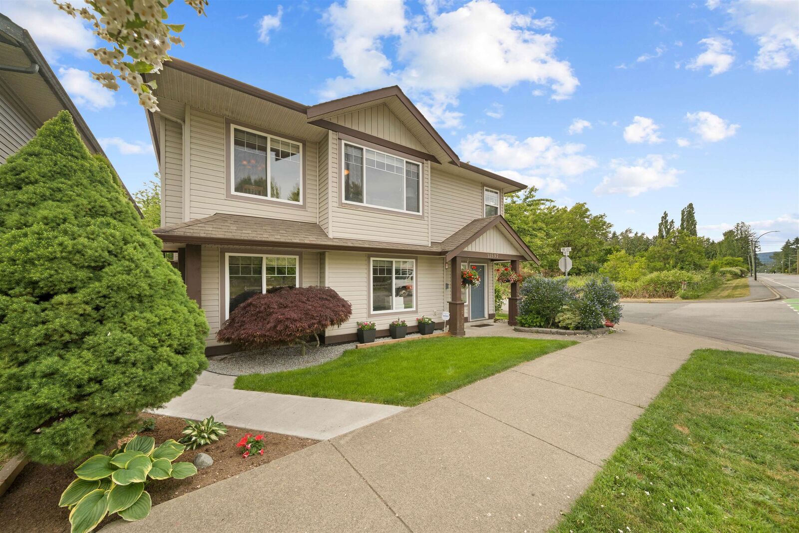 Property Photo:  11597 240 Street  BC V2W 1A3 