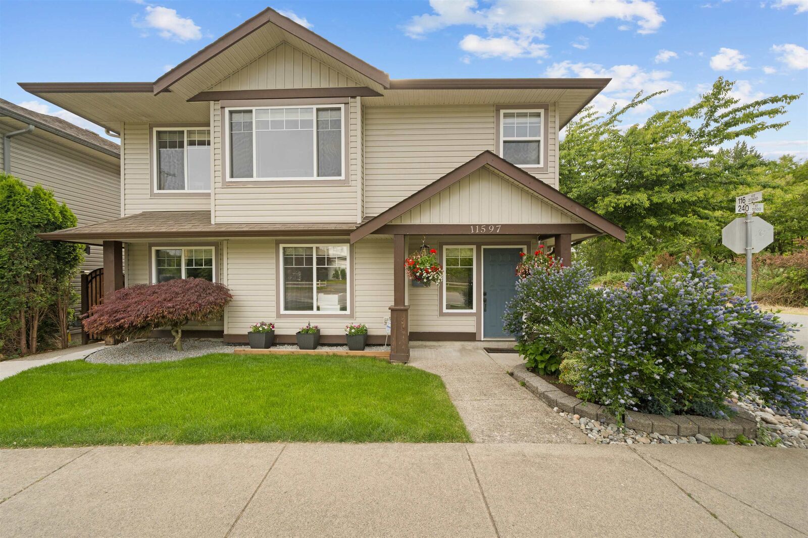 Property Photo: 11597 240 Street BC V2W 1A3