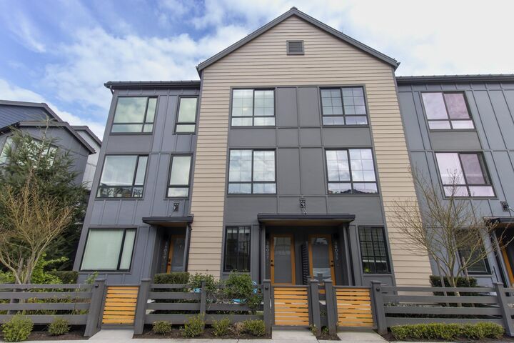 Property Photo: 38037 Keel Way BC V8B 2A1