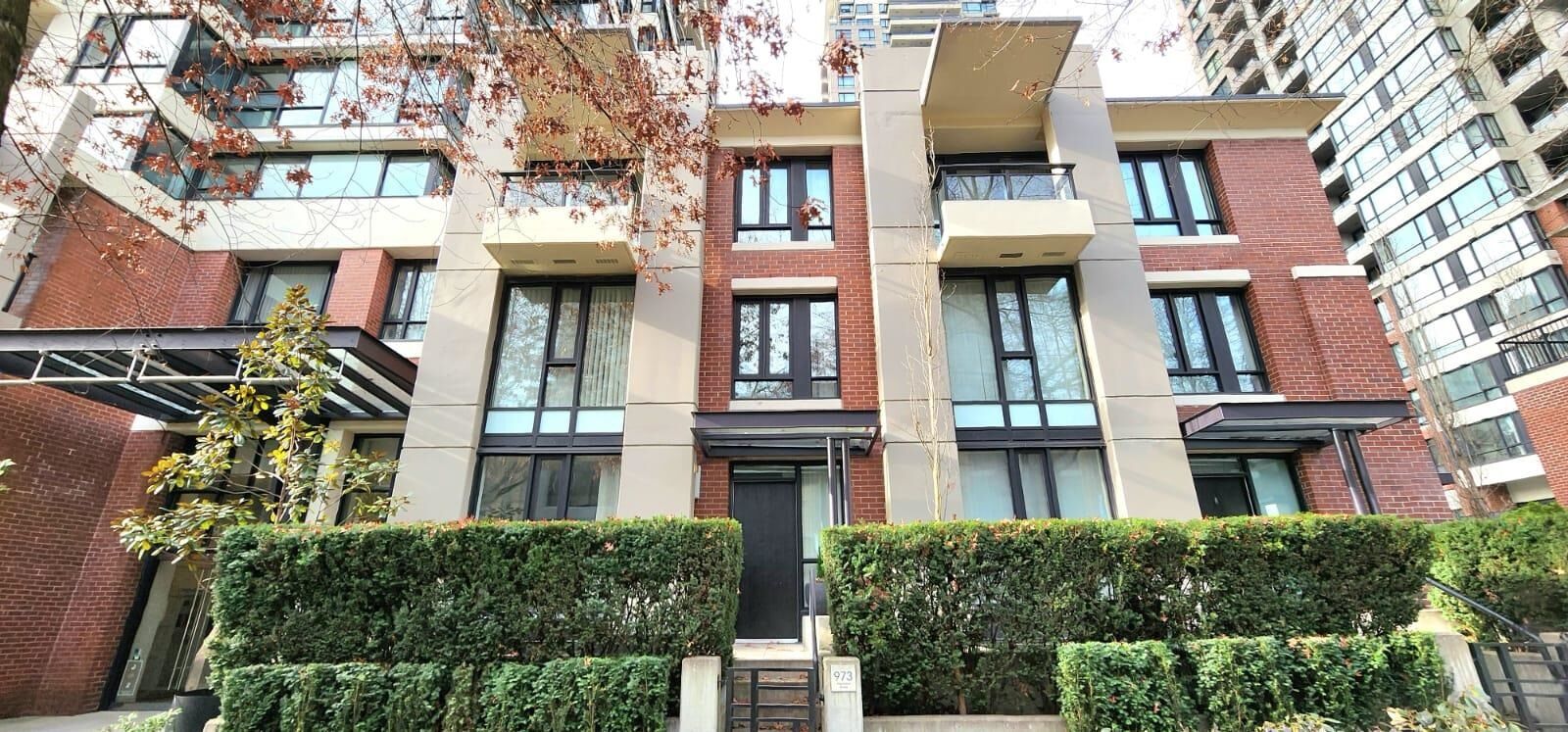 Property Photo:  973 Mainland Street  BC V6B 1T2 