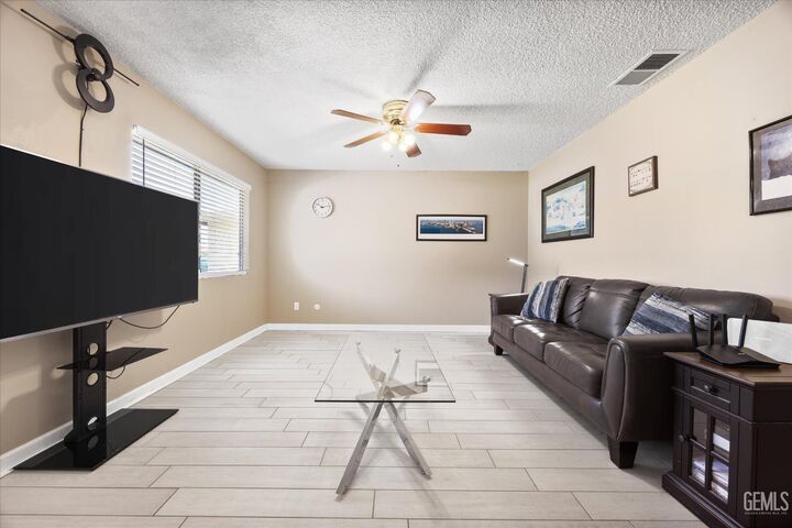 Property Photo:  3504 Parsley Lane  CA 93309 