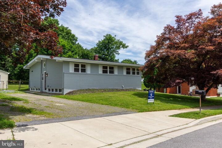 Property Photo:  8206 Arrowhead Road  MD 21208 