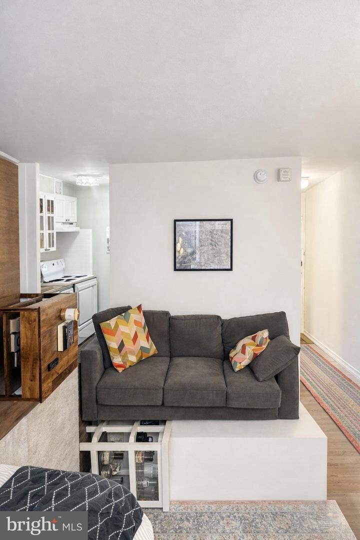 Property Photo:  224 W Rittenhouse Square 30 1603  PA 19103 