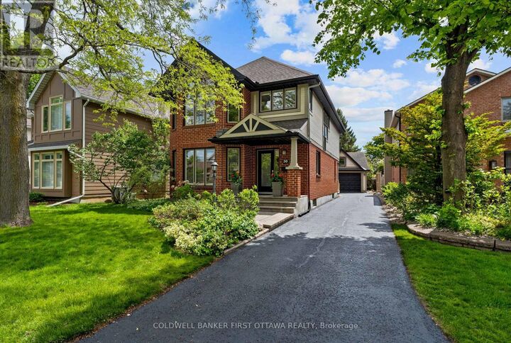 Photo de la propriété:  30 Castlethorpe Crescent  ON K2G 5P7 
