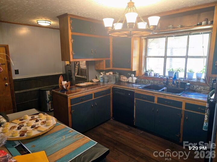 Property Photo: 191 W End Street SC 29706