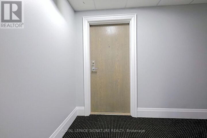 Property Photo: 481 Rupert Avenue 223 ON L4A 1Y7